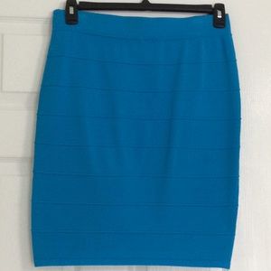 ❤️ EUC TURQUOISE stretch skirt by Cato - Medium